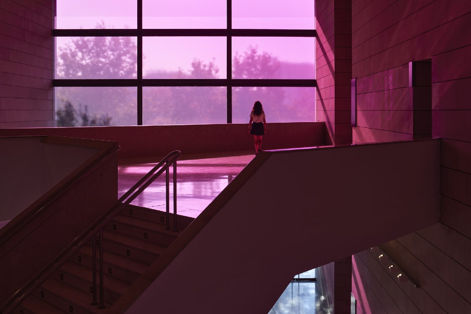 InmaFemenia-Aire-Magenta-06-IVAM-2024©Mariela-Apollonio